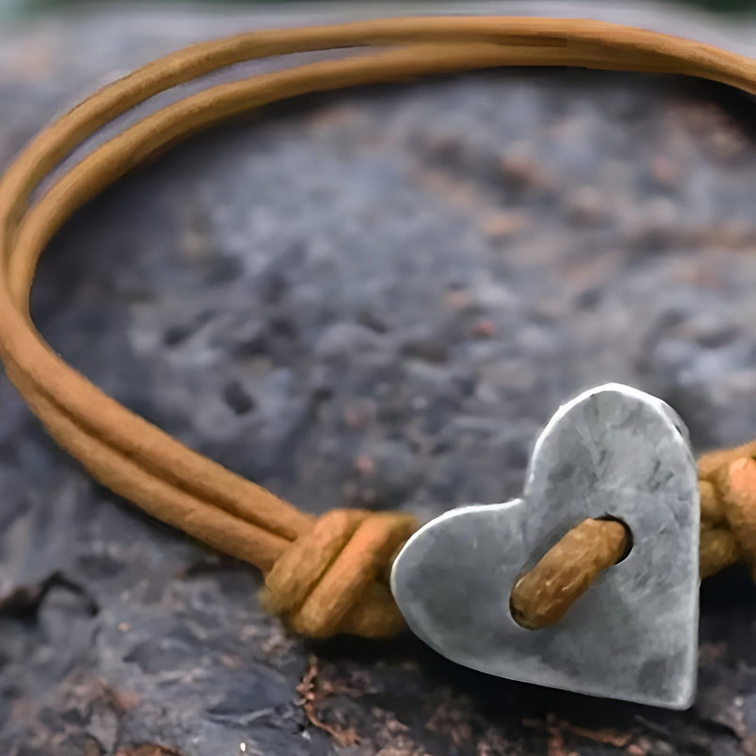Aluna™ | Heart Charm Bracelet