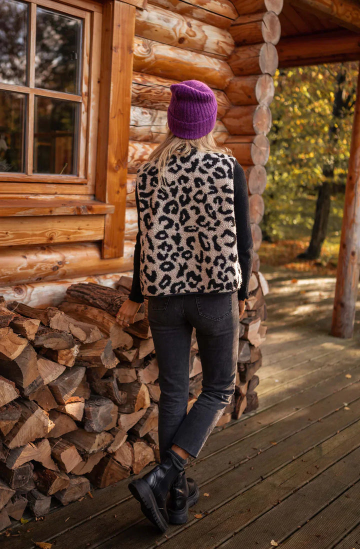 Amber™ | Statement Leopard Gilet