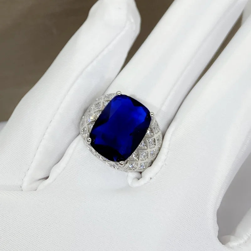 Aurelia Vespera Regal Ring