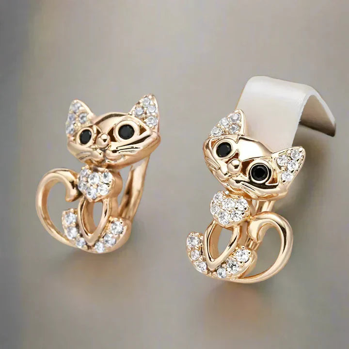 Delicate cat earrings with zirconia - stylish & playful at the same time - Blake